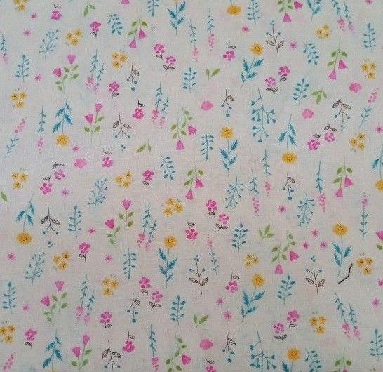 1m シーチング生地 ボタニカル 花柄 セブンベリー ハンドメイド ハギレ