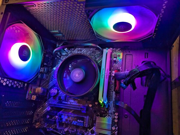 お手軽 PC/Ryzen 5 3400G/16G/256G