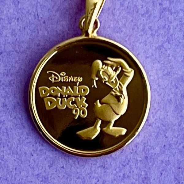 Disney ドナルドダック デージーダック 90周年記念 純金コイン ペンダント トップ1/20oz K24 純金メダル