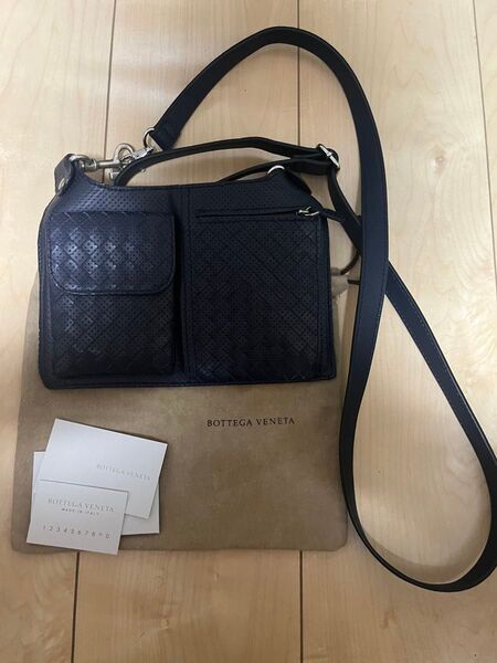 外袋 カードあり 表参道店 100個 限定 BOTTEGA VENETA ボッテガヴェネタ ショルダーバッグ レザー ネイビー
