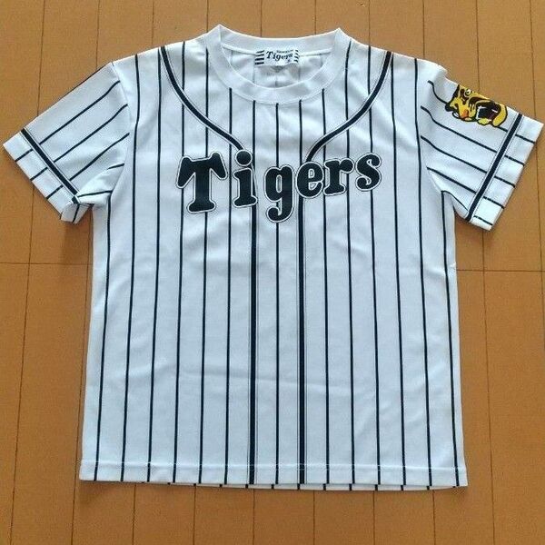 阪神タイガース Tシャツ 上本博紀 Sサイズ