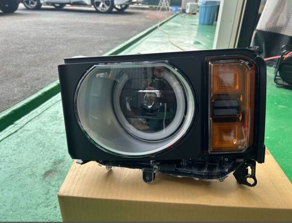 美品 ランドクルーザー 250 丸目 ヘッドライト 左右セット