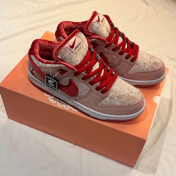 Strangelove × Nike SB Dunk Low "Valentine’s Day"