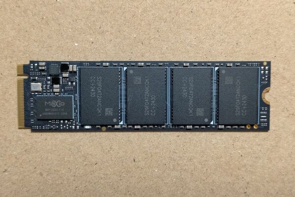 AGI 2TB ED198の取り出し品 NVMe M.2 SSD 2TB
