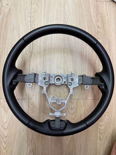 JB64W/JB74W スズキ ジムニー/シエラ 純正 レザー ステアリング 革ハンドル 品番GS120-07910