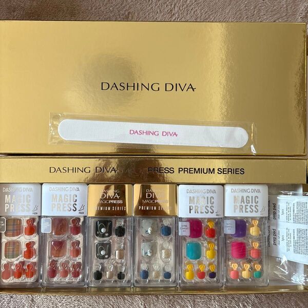 DASHING DIVA ネイルチップ ダッシングディバ マジックプレス ジェルネイル カラージェル つけ爪足用6コ新品未開封