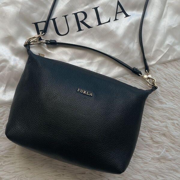 【美品】FURLA フルラ ソフィ 2way ハンド ショルダーバッグ オールレザー 肩掛け 斜め掛け 黒 ロゴ金具 保存袋付
