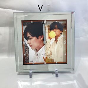 BTS V クリスタル時計