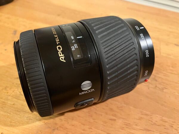 MINOLTA AF APO 100-300mm F4.5-5.6 ミノルタ