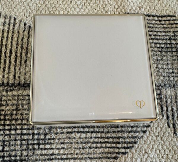 《中古》資生堂 クレ ド ポー ボーテ ファンデーション タンナチュレールプードルブラン レフィル 11g