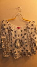 ★Blouse Women Tops★レディーストップス　身幅約43Cm着丈約42cm　アメリカ購入　Los Angeles_画像1