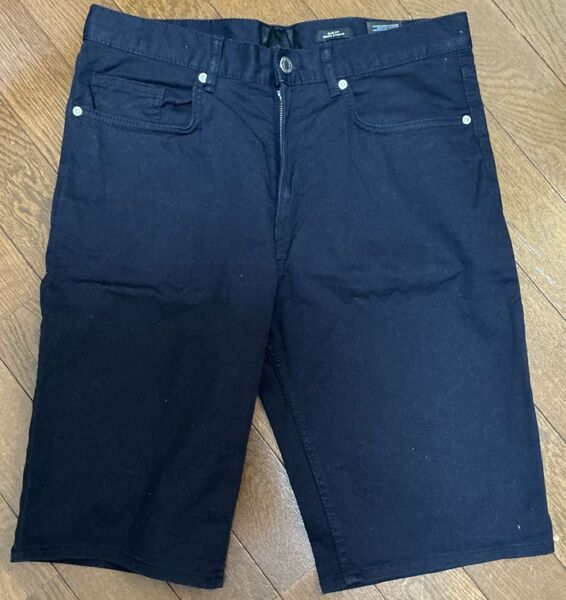 H&M 黒色 ハーフパンツ M サイズ