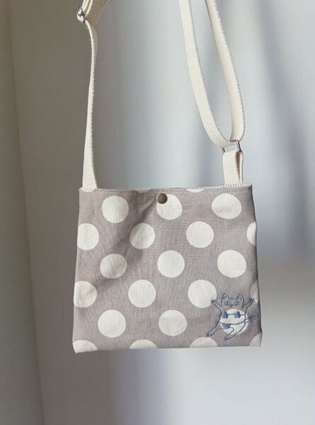 ハンドメイド ビキニキャットのサコッシュ ポシェット 猫