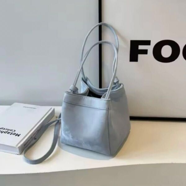 大人気 BOX BAG ショルダーバッグ 水色 トレンド トートバッグ ショルダーバッグ 肩掛け ハンドバッグ
