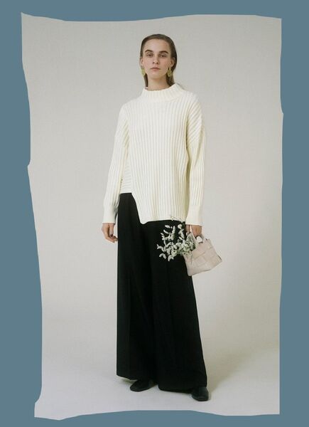 AZUL BY MOUSSY ニット アシンメトリー モード トップス 長袖 フリーサイズ アイボリー アズール ボトルネック