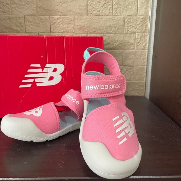 新品未使用 new balance ニューバランス サンダル 22cm