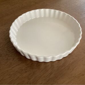 陶器製★ 直径20㎝★パイ皿 グラタン皿 タルト皿 キッシュ皿 ホワイト 波型皿