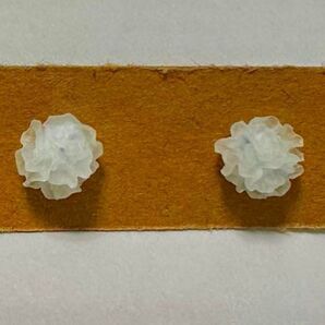 ピアス 小花 ホワイト オシャレ 可愛い ジュエリー