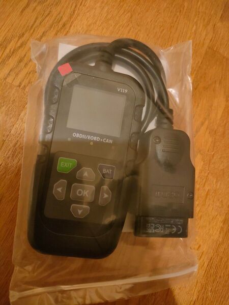 OBD2 故障診断スキャナー 日本語対応 コードリーダー 診断機 v119