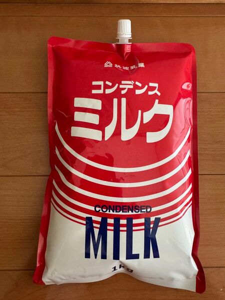 ⑤筑波乳業 筑波コンデンスミルク 常温 1kg 業務用 練乳 デザート作りに カキ氷 夏祭り 出店 お買得 安い パンケーキ