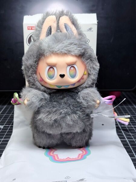 POP MART LABUBU THE MONSTERS Big into Energy ID ラブブ