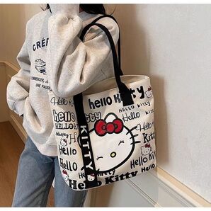 入荷 大人気 ハローキティ トートバッグ キャンバス地