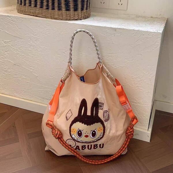 入荷 大人気 翌日発送 刺繍 Labubu (ラブブ) 大容量 エコバッグ LABUBU トートバッグ ショルダー付き ウサギ