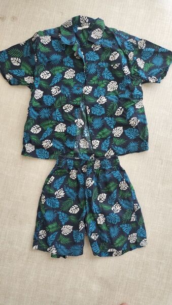 GU キッズ アロハシャツ ショートパンツ セットアップ モンステラ柄 120cm
