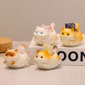 4点セット【天然石付き 猫の置物】癒し系クリスタル キャットオブジェ|可愛いインテリア飾り レジン製猫フィギュア 風水 お守り