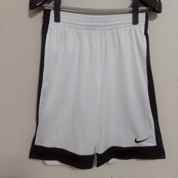 NIKE ナイキ ショートパンツ ハーフパンツ S メンズ レディース