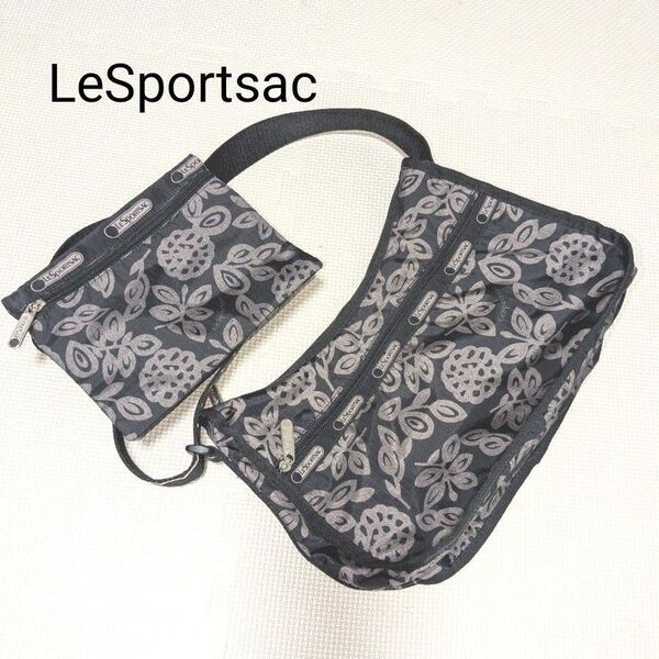 LeSportsacレスポートサック ショルダーバッグ リーフ柄 ブラック