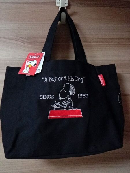 PEANUTS スヌーピー帆布トートバッグ サイドポケット付きブラック 刺繍入り