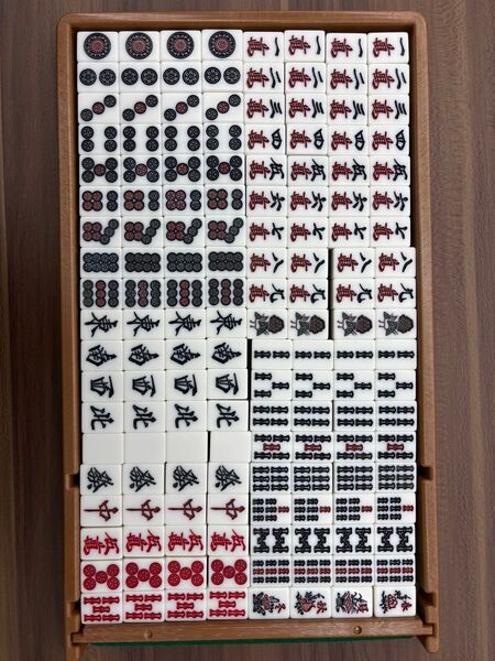 全自動麻雀卓用麻雀牌 26mm メーカー:大洋化学 牌背の色:黄 牌のサイズ:縦26mm×横20mm×厚さ16mm