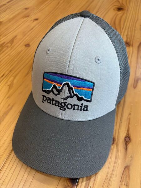 patagonia メッシュキャップ