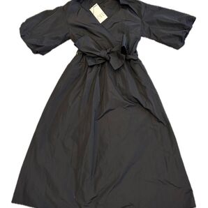 ZARA パフスリーブワンピース 黒 S 未使用 タグ付き