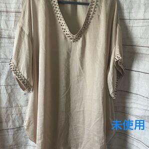 未使用 ジーナシス スタッズ付きオーバーサイズVネックトップス