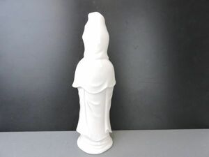  white porcelain . sound bodhisattva image height approximately 21.3.845888J01Q15