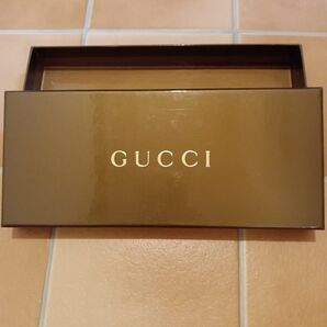 GUCCI 空箱 保存箱 ブラウン