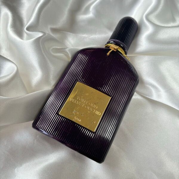 TOM FORD トムフォード ベルベット オーキッド オードパルファム 50ml スプレー 日本語表記あり 箱無し