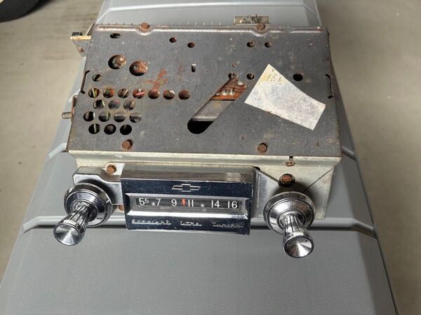 1962 インパラ ラジオ カーステレオ
