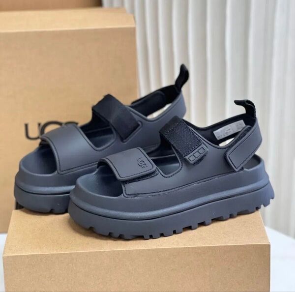 新品 UGG アグ 厚底サンダル レディース ブラック ストラップサンダル 24㎝