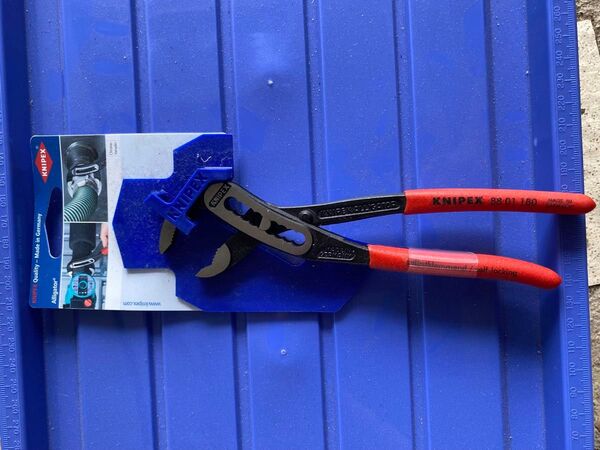 クニペックス ウォーターポンププライヤー アリゲーター 180mm KNIPEX 88 01 180