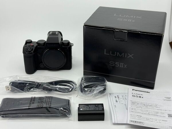 LUMIX DC-S5M2X ボディ
