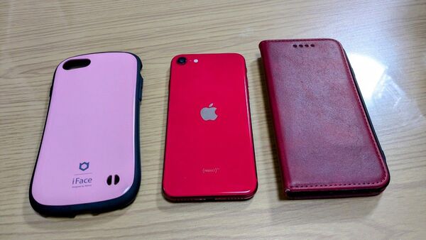 iPhoneSE2 64GB SIMフリー ケース付き