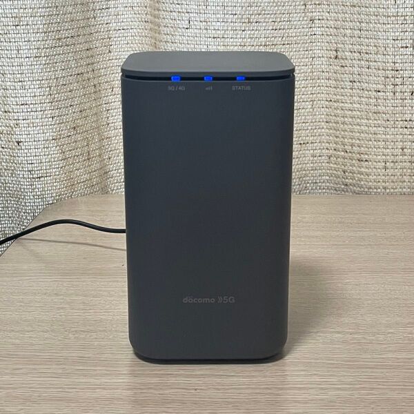 docomo HR01 home5g Wi-Fiルーター