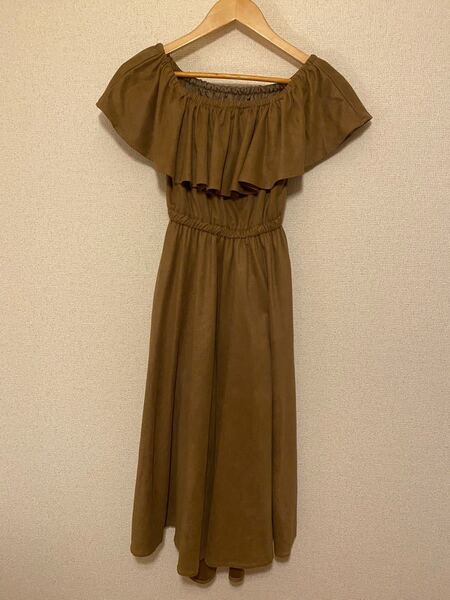 CECIL McBEE ワンピース オフショル