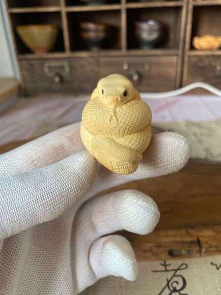 柘植天然木彫り 仏教美術 古美術 縁起物 蛇 置物 木彫り 彫刻工芸品 美術 金運アップ 小物 サイズ6cm