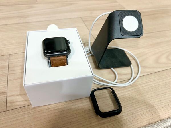Apple Watch SE NIKEモデル 44mm スマートウォッチ