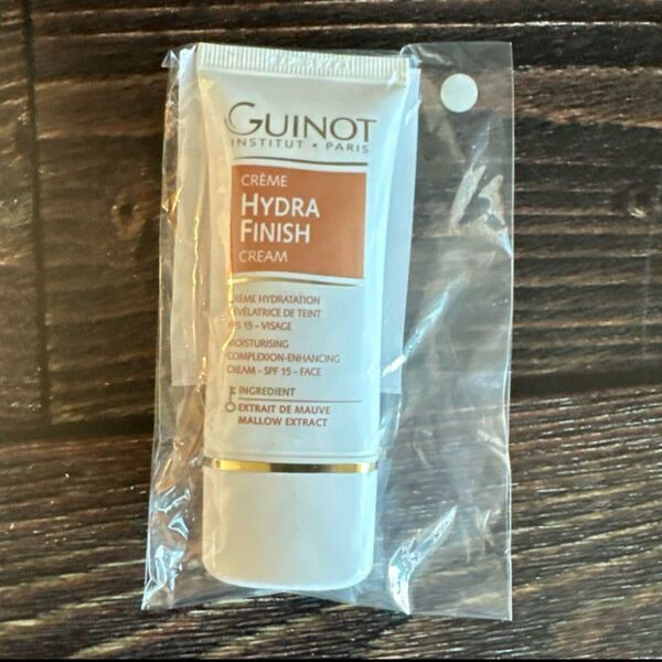 ギノー イドラ フィニッシュ トーンアップクリーム SPF15 30ml