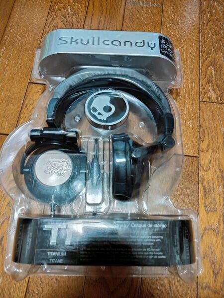 Skullcandy スカルキャンディ Ti ヘッドフォン 40mm